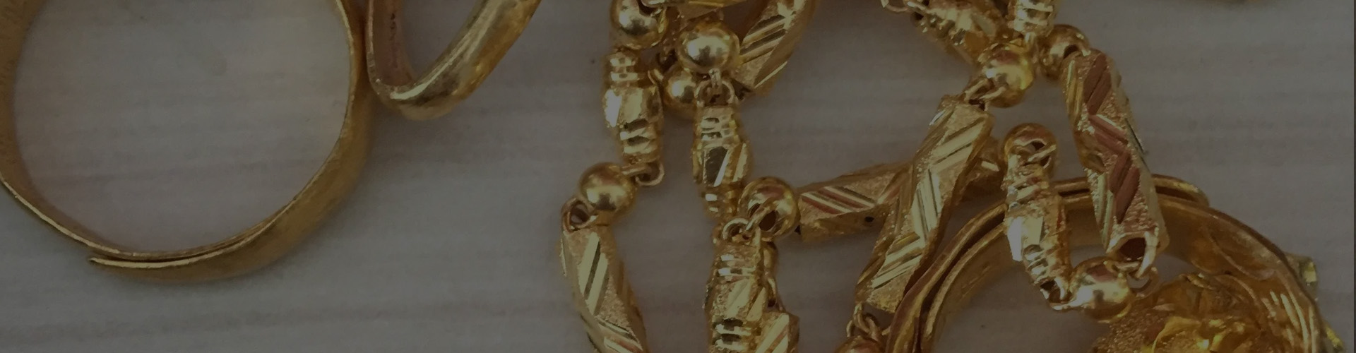 經(jīng)驗(yàn)豐富，擁有兩萬個(gè)小時(shí)的廢料回收經(jīng)驗(yàn)